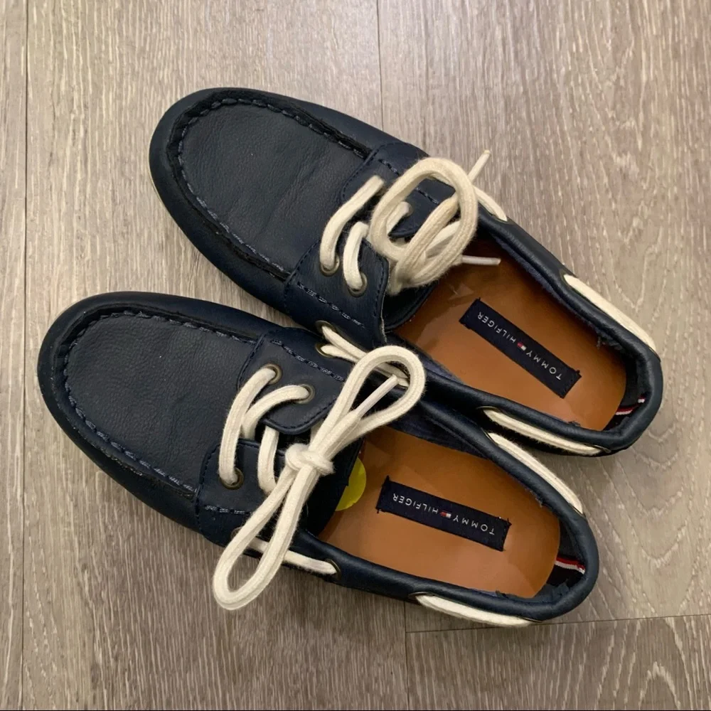 Tommy Hilfiger Navy Nubuck Douglas Boat Shoes Youth‎ Boy’s Size 1​